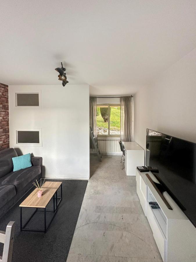 Magniolias - Residence Calme Avec Piscine, Tennis & Jardin アンティーブ エクステリア 写真